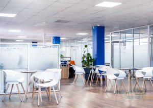 CMV8336_18_11zon-1536x987